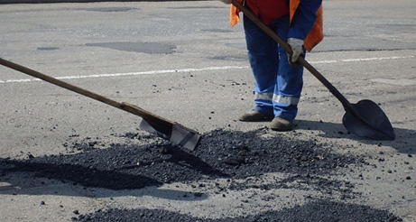ВР дала возможность местным властям ремонтировать дороги за счет местного бюджета