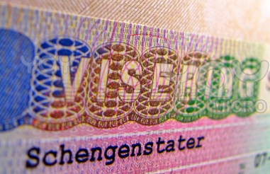 Чехия стала чаще выдавать долгосрочные визы: как получить украинцу визу на 5 лет
