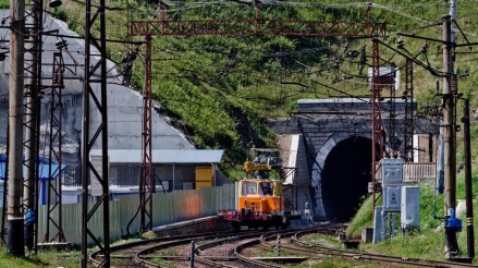 В Карпатах преступники напали на охранника железнодорожного тоннеля