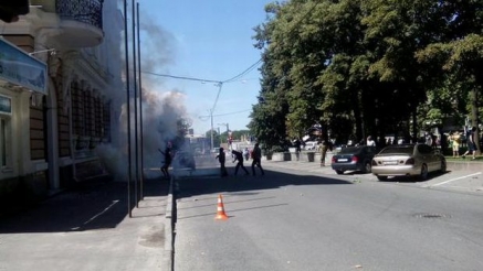 В Харькове преступники устроили стрельбу на митинге оппозиционного блока