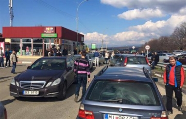  Водители-выскочки разблокировали границу со Словакией