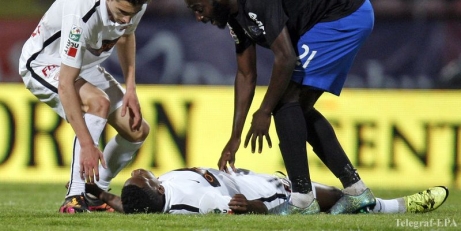 Во время матча потерял сознание и умер игрок бухарестского Динамо