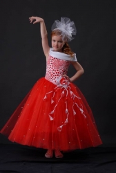 Платье детское,нарядное бело - красное Черновцы