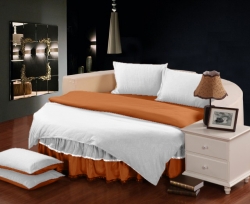 Комплект постельного белья с цельной простынью - подзором на Круглую кровать Белый + Медовый Чернигов