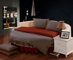 Комплект постельного белья с цельной простынью - подзором на Круглую кровать Порох + Винный Чернигов