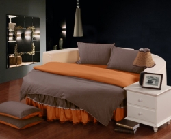 Комплект постельного белья с цельной простынью - подзором на Круглую кровать Порох + Медовый Чернигов