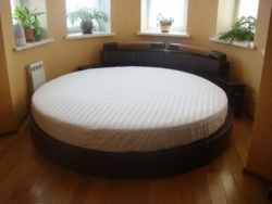 Простынь на Круглую кровать Модель 2 Белая Стильные полоски Чернигов