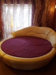 Круглая простынь на кровать  Модель 2 Винная Чернигов